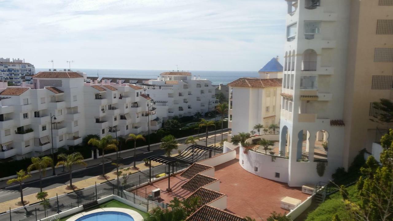Puerto Deportivo Estepona Exterior photo